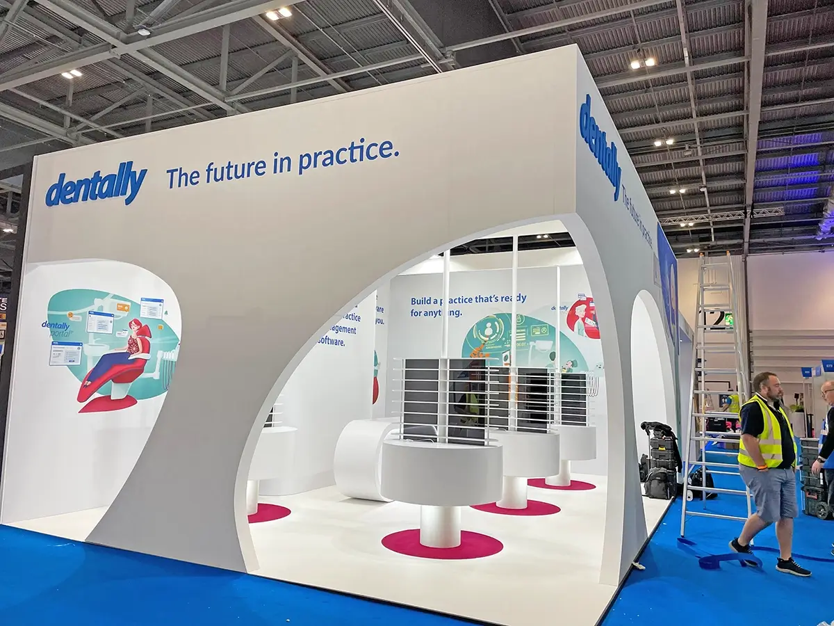 Dentally stand under construction